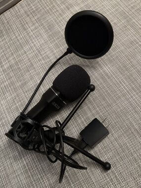 Black Desktop Microphone Kit with Pop Filter and Tripod Stand